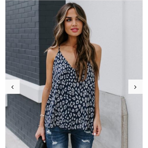 Vici Tops - NAVY leopard PRINT tank NEVER WORN size XS PERFECT